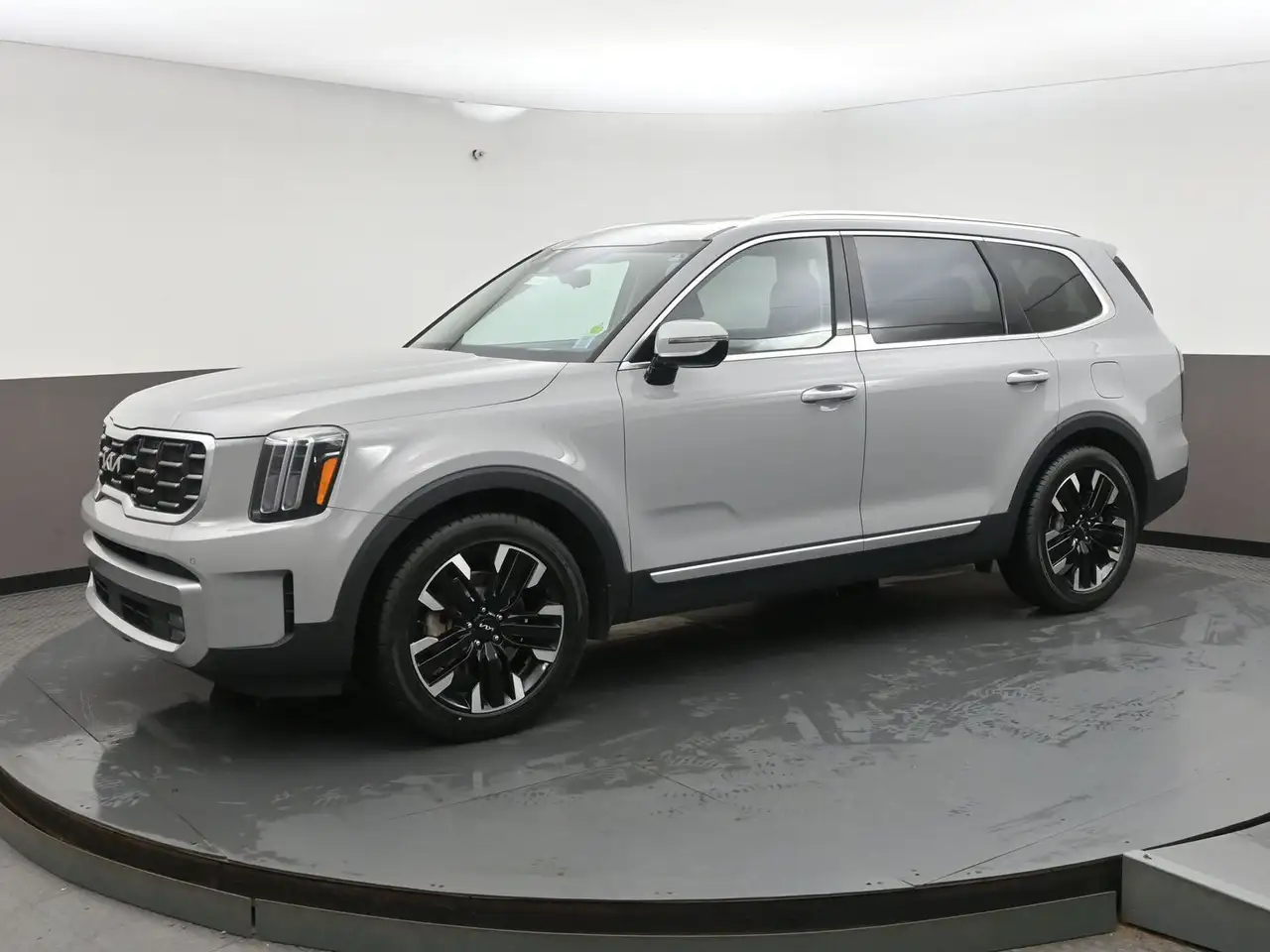 Kia Telluride снимка Kia Telluride