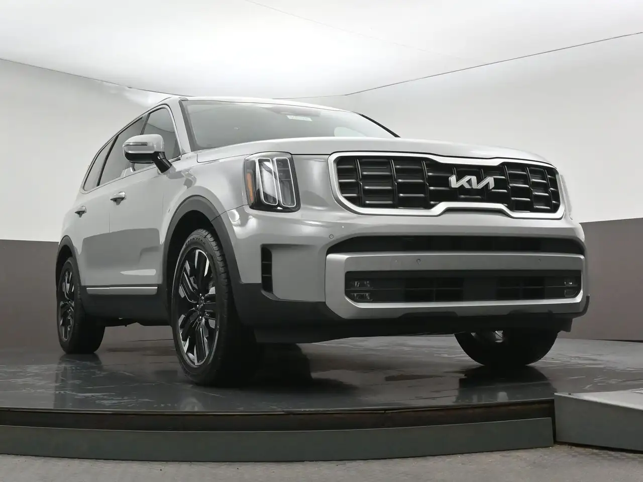 Kia Telluride снимка Kia Telluride