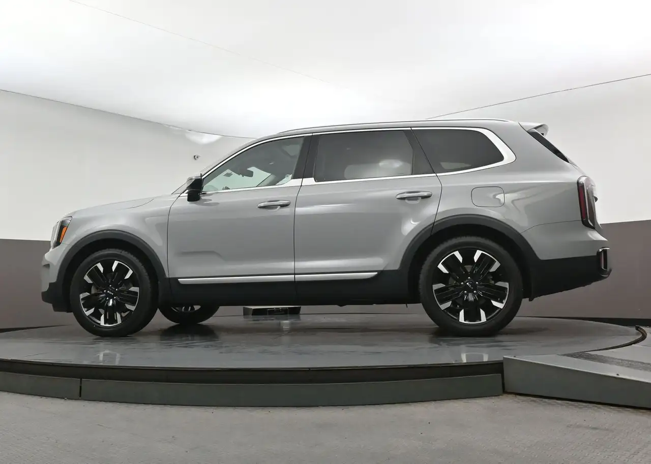Kia Telluride снимка Kia Telluride