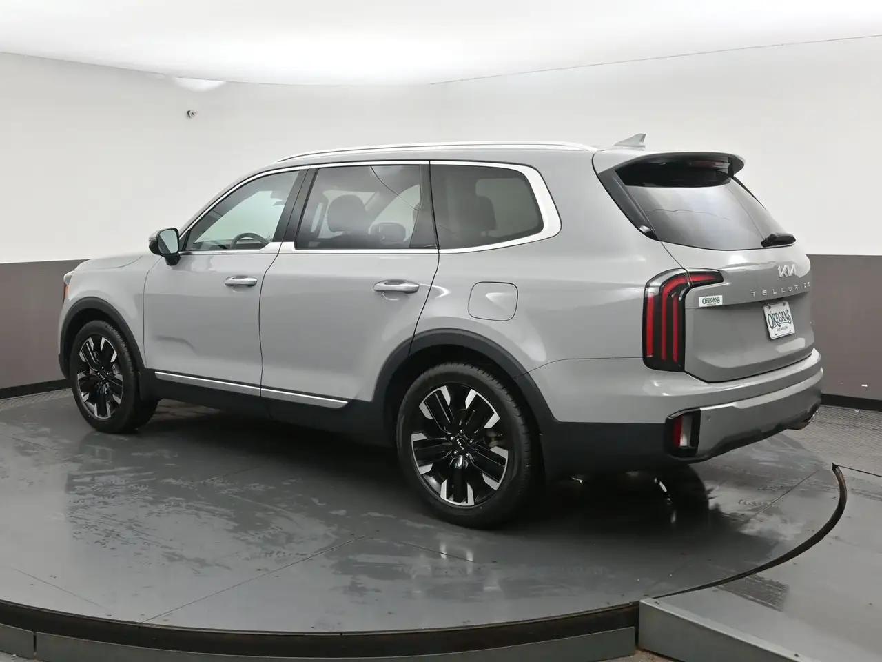 Kia Telluride снимка Kia Telluride