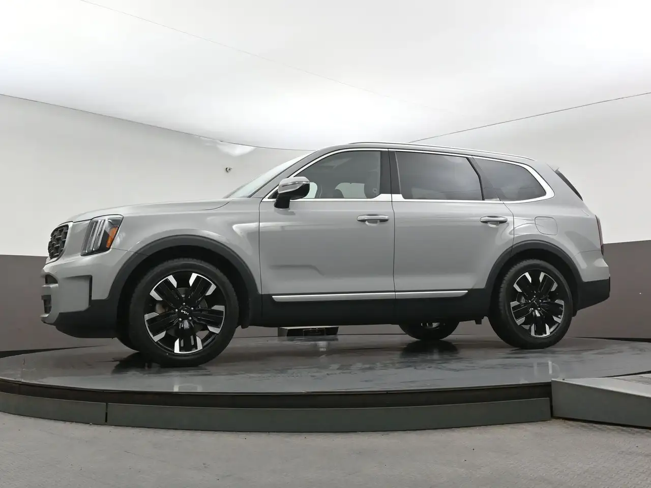 Kia Telluride снимка Kia Telluride