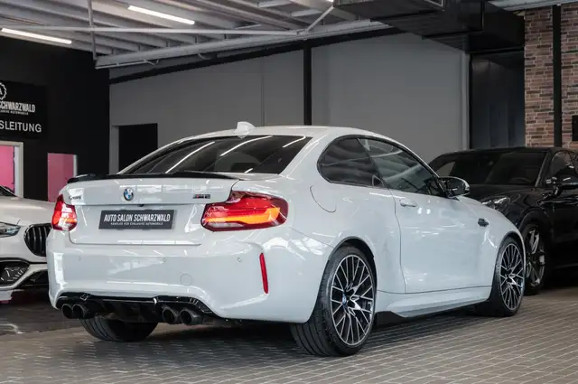 BMW M2 view 7