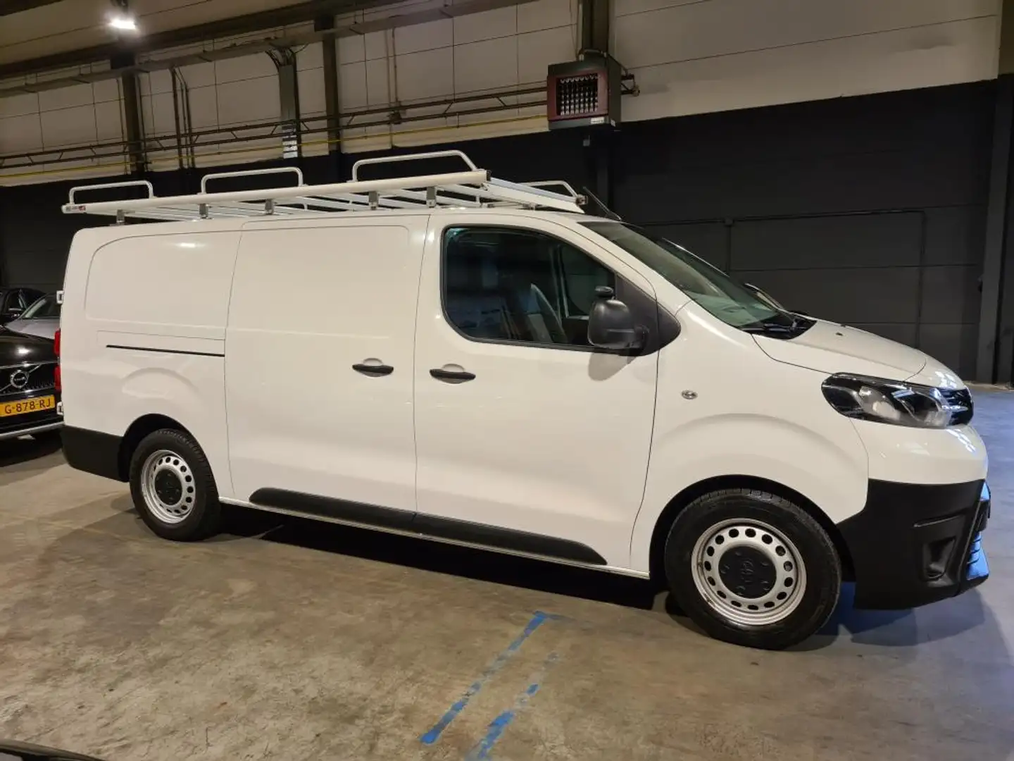 Toyota Proace Worker 2.0 D-4D Cool Comfort Long - 3 Zits - Airco Wit - 2
