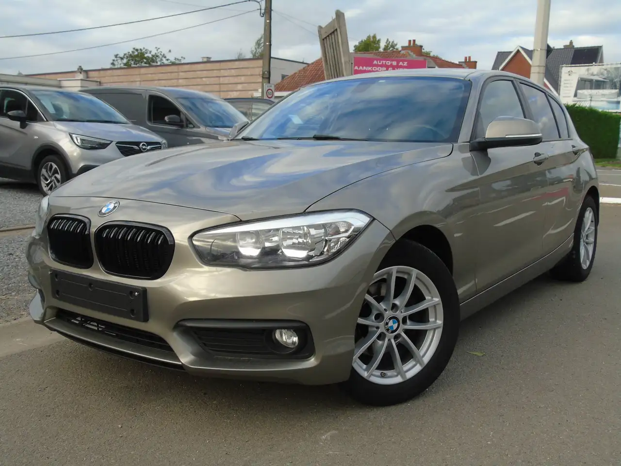 BMW 118