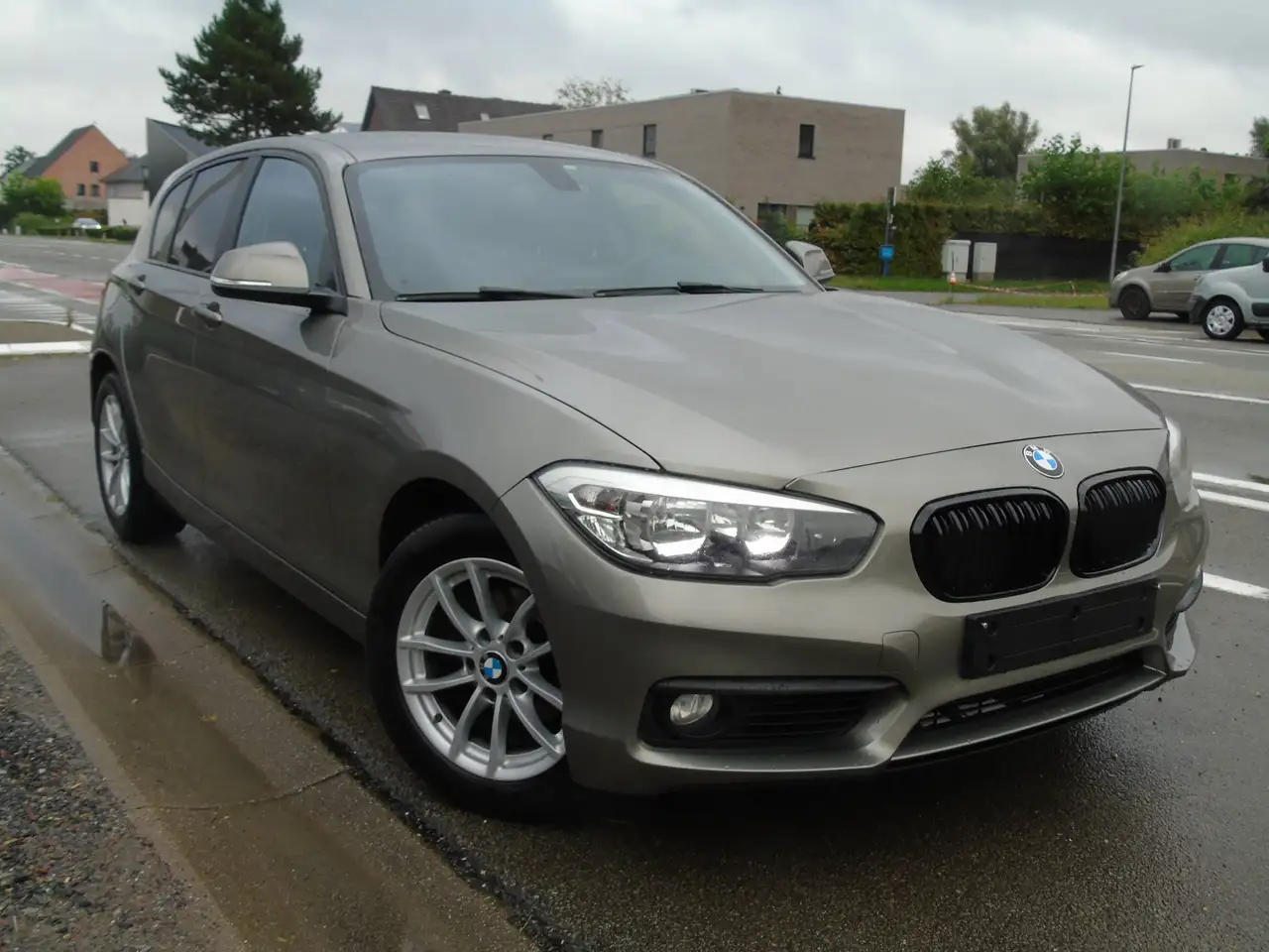 BMW 118