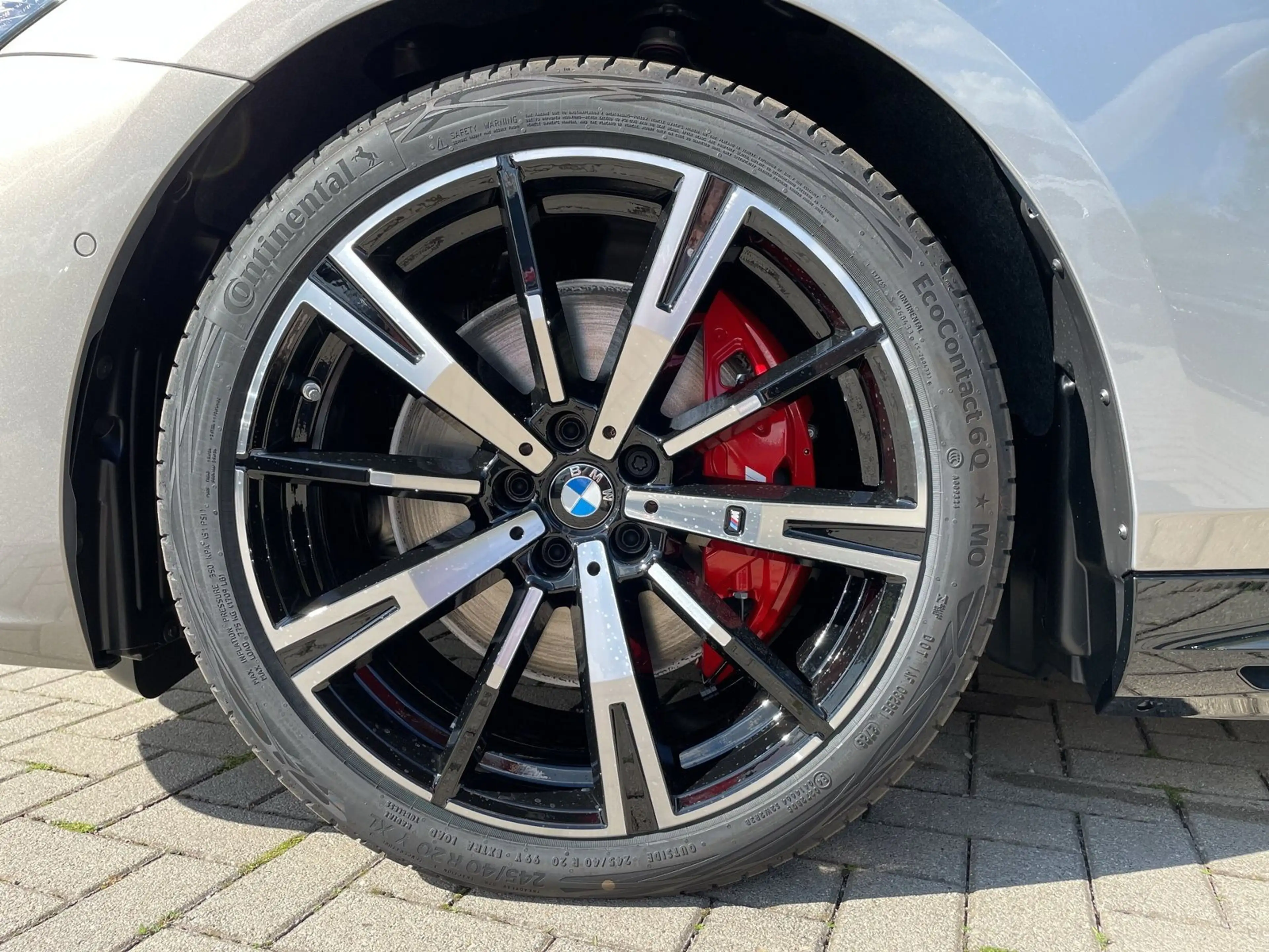 BMW i5 xDrive40 Limousine M Sportpaket Head-Up UPE 99.750 — photo 3