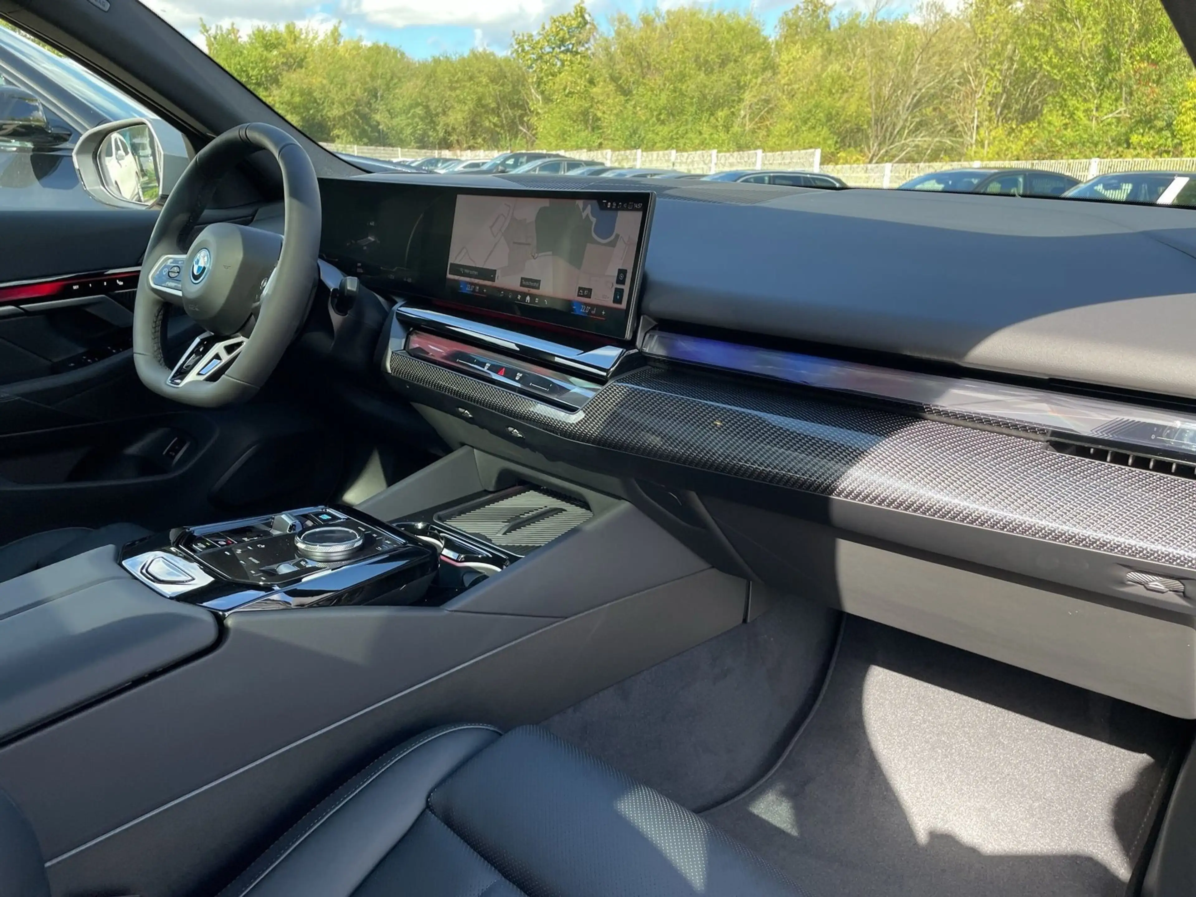 BMW i5 xDrive40 Limousine M Sportpaket Head-Up UPE 99.750 — photo 11