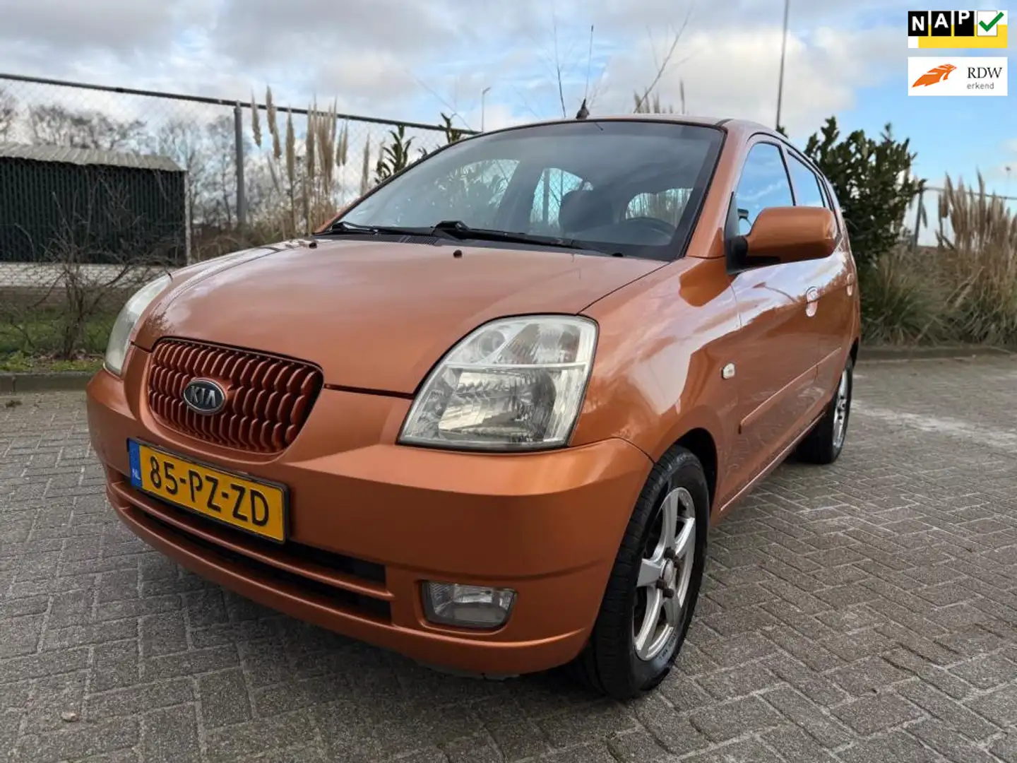 Kia Picanto 1.0 EX I airco I elektrische ramen I centrale deur Oranje - 1