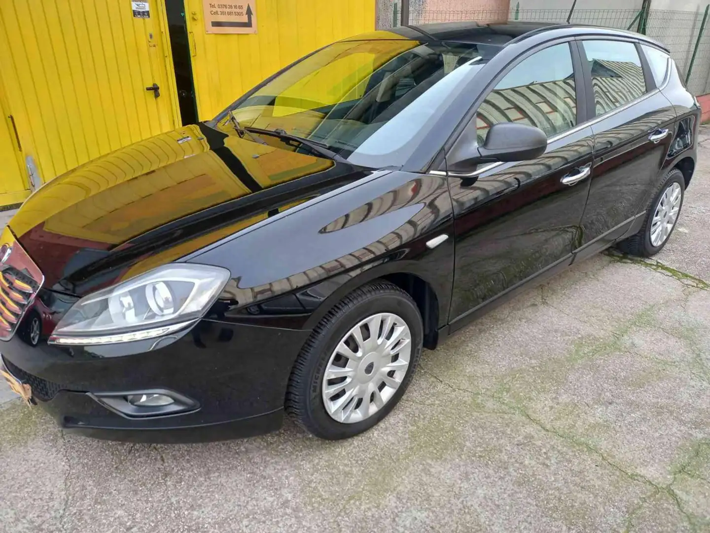 Lancia Delta 1.6 MJT DPF 105 CV Silver NEOPATENTATI Nero - 1