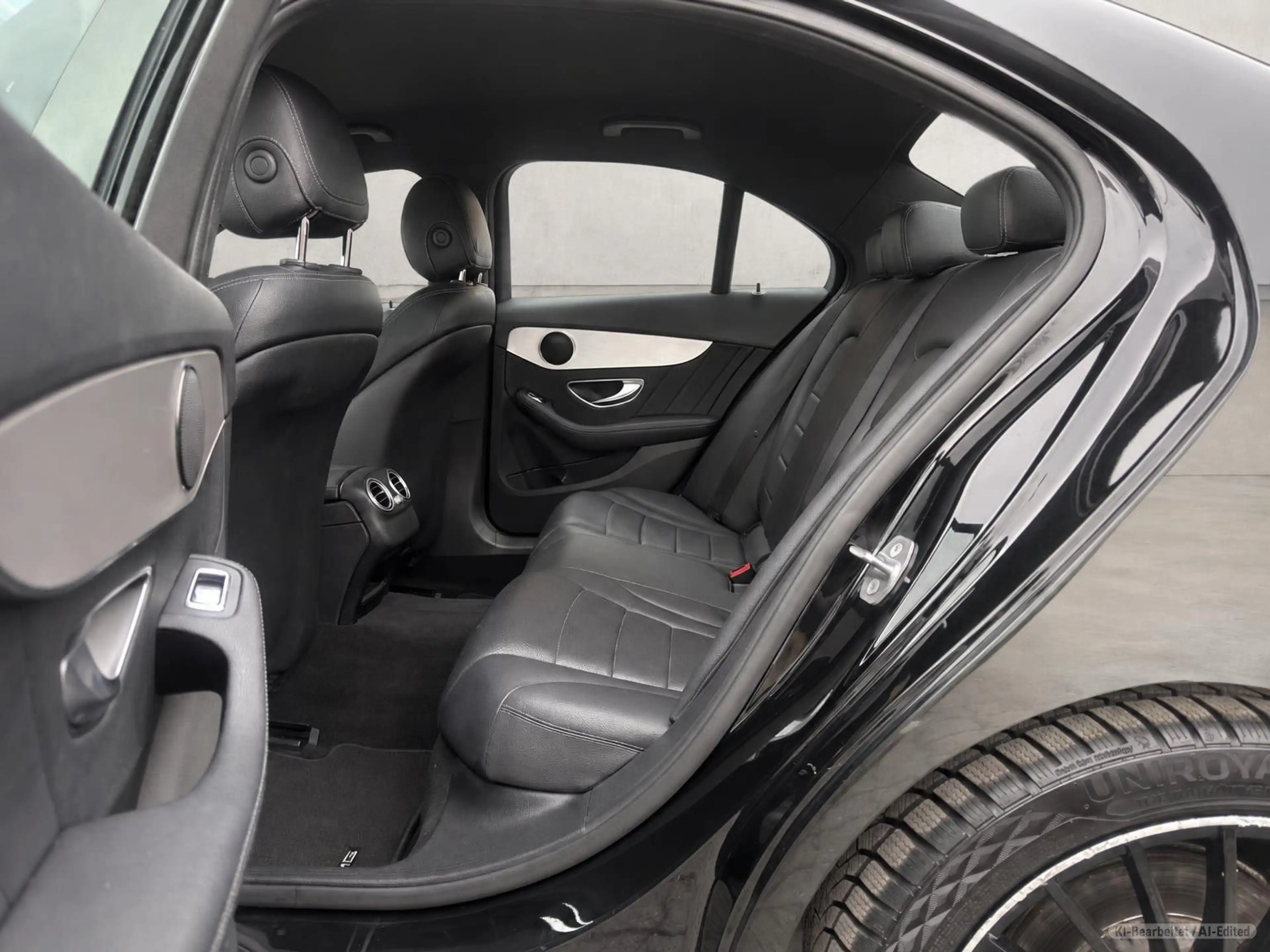 Mercedes-Benz C 400 Limo. 4Matic AMG Line Navi/Leder/LED/R-Kam — photo 14