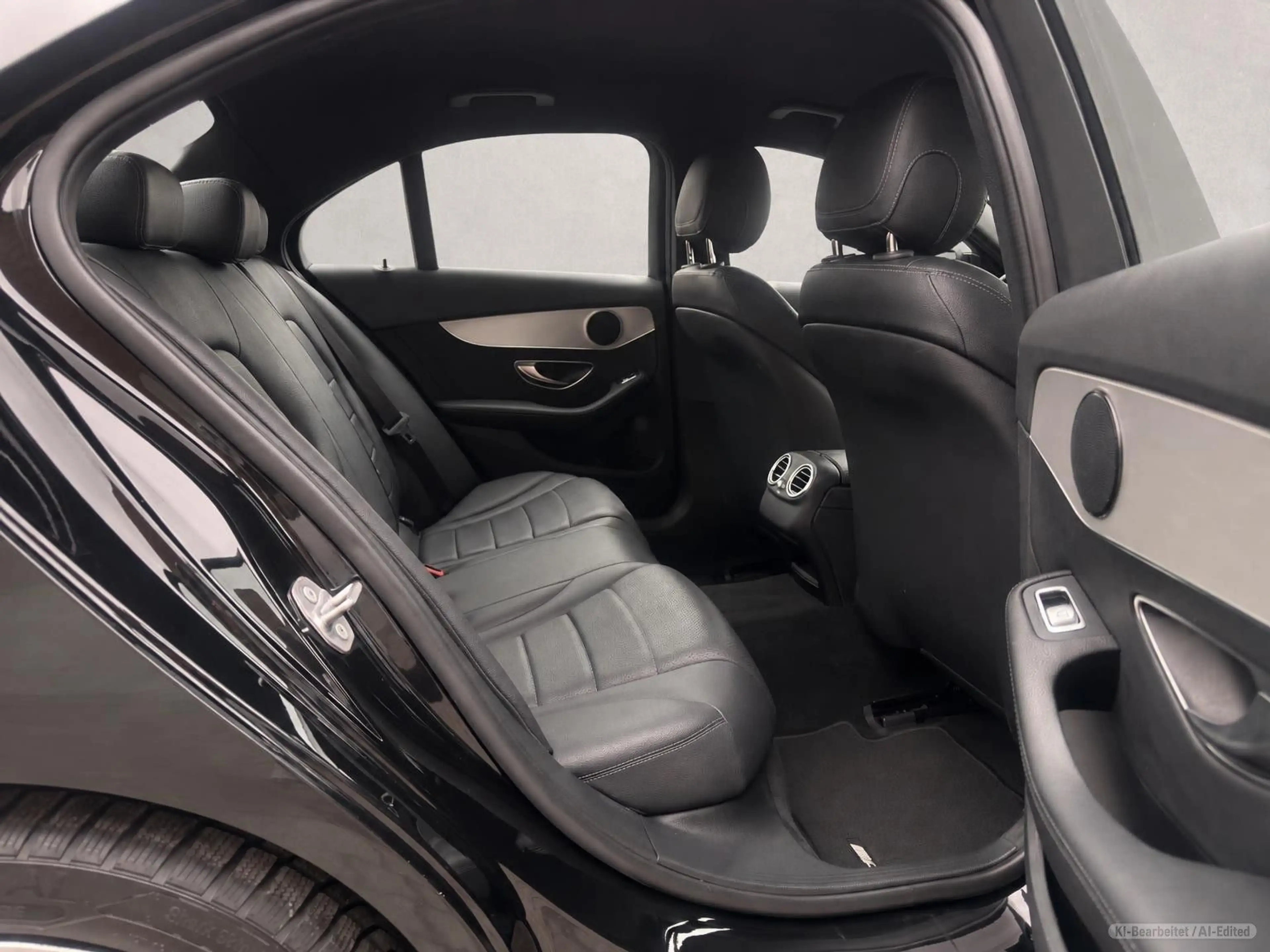 Mercedes-Benz C 400 Limo. 4Matic AMG Line Navi/Leder/LED/R-Kam — photo 15