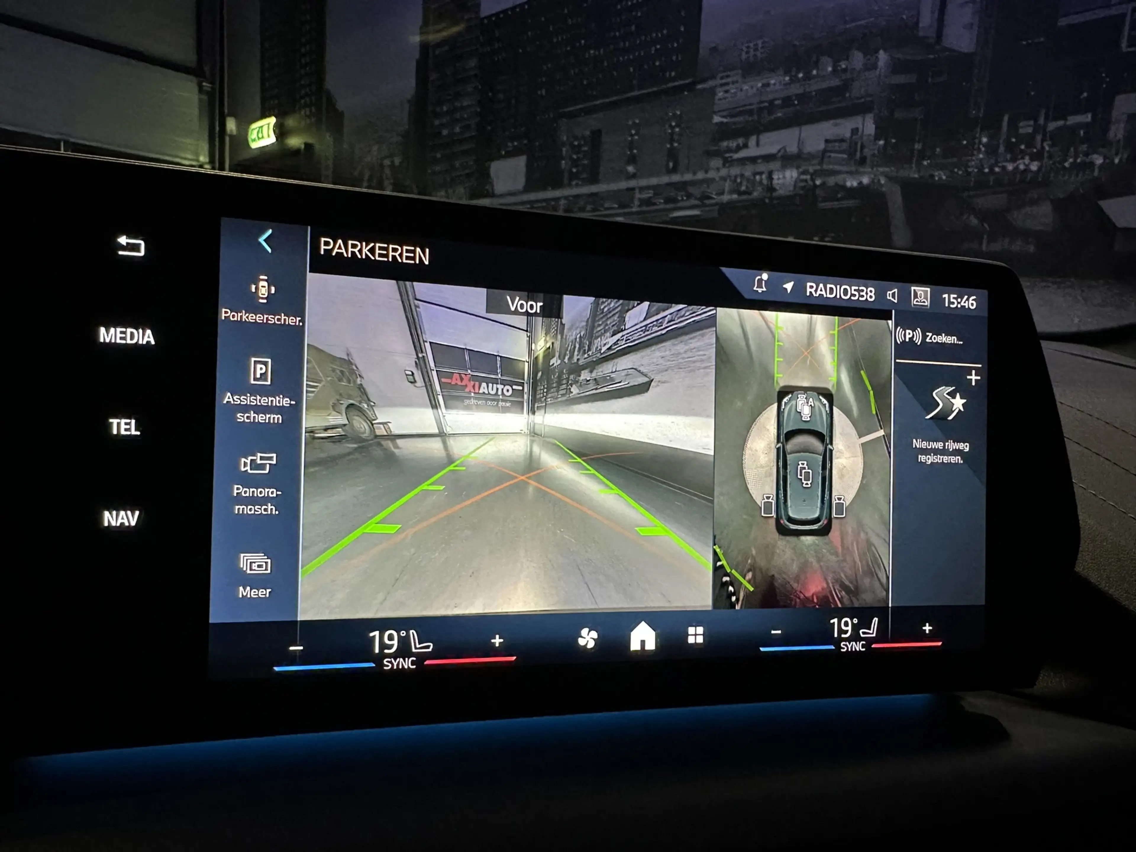 BMW 120 1-serie M Sport Design Edition *HUD*360camera*Spor — photo 20
