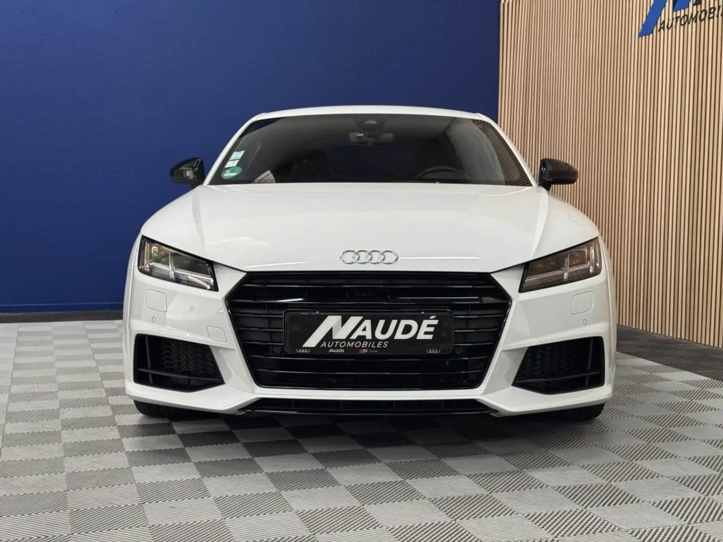 Audi TT 2.0 TFSI 230 CH BV S-tronic S-Line Compétition Blanc - 2