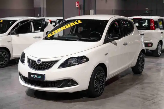 Lancia Ypsilon 1.2 69 CV 5 porte GPL Gold
