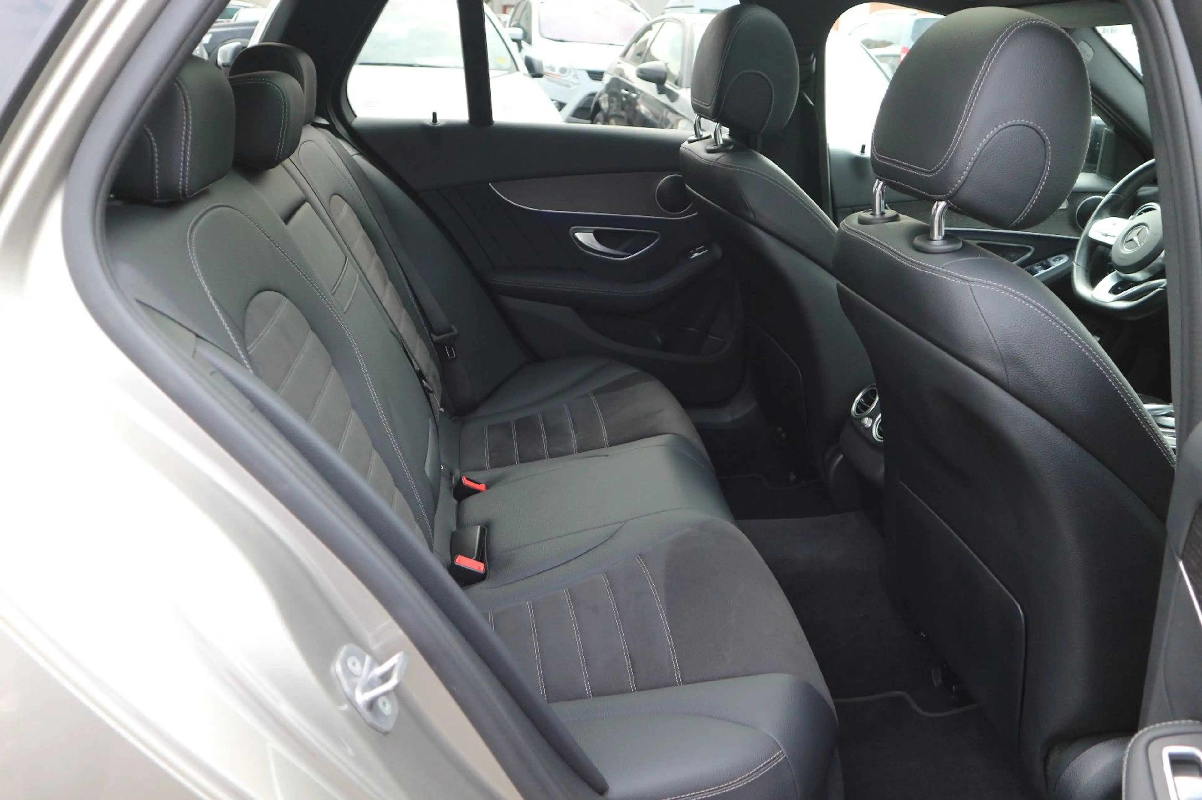 Mercedes-Benz C 400 C400  4Matic AMG/Pano/Leder/Navi/AHK/Kamera/Auto — photo 14