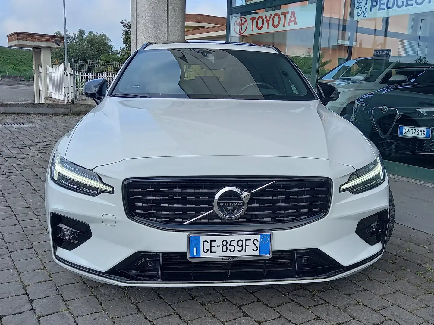 Volvo V60 V60 2.0 b3 R-design auto 8m Blanco - 2