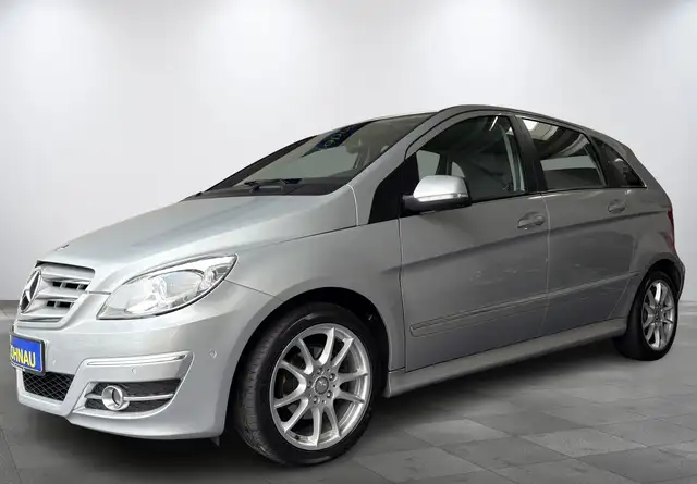 Mercedes-Benz B 180 Automatik Klima Sitzheizung Tempomat Radio PDC