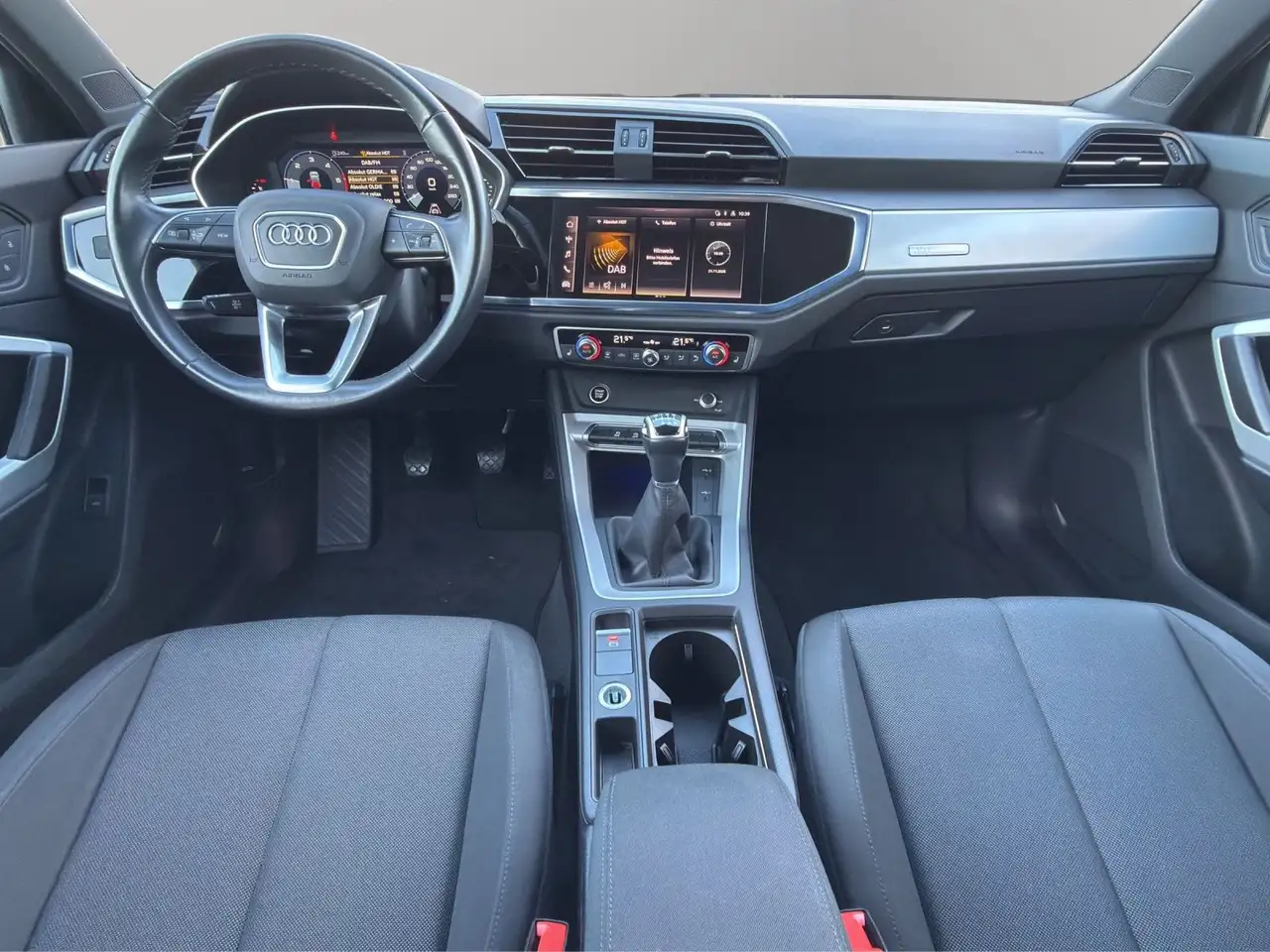 Audi Q3 35 TDI AHK+LED+PANO+KAMERA+SITZHZG 14