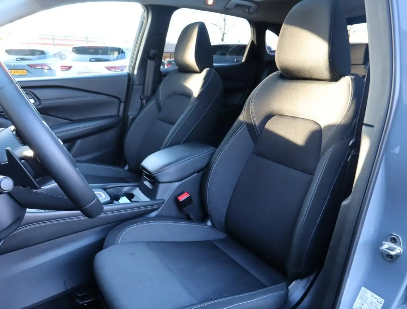 Nissan Qashqai 1.3 MHEV Xtronic N-Connecta | Panoramadak | 360 Ca Grijs - 2
