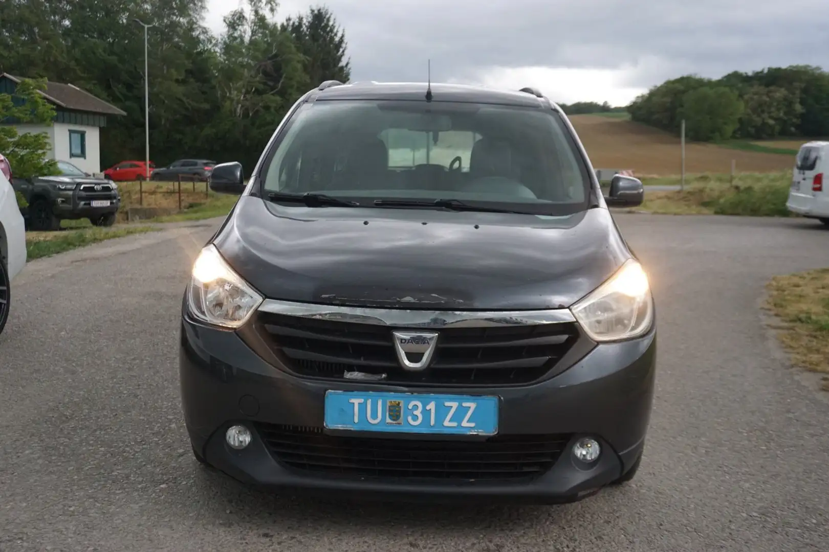 Dacia Lodgy Lauréate dCi 110 Grau - 1