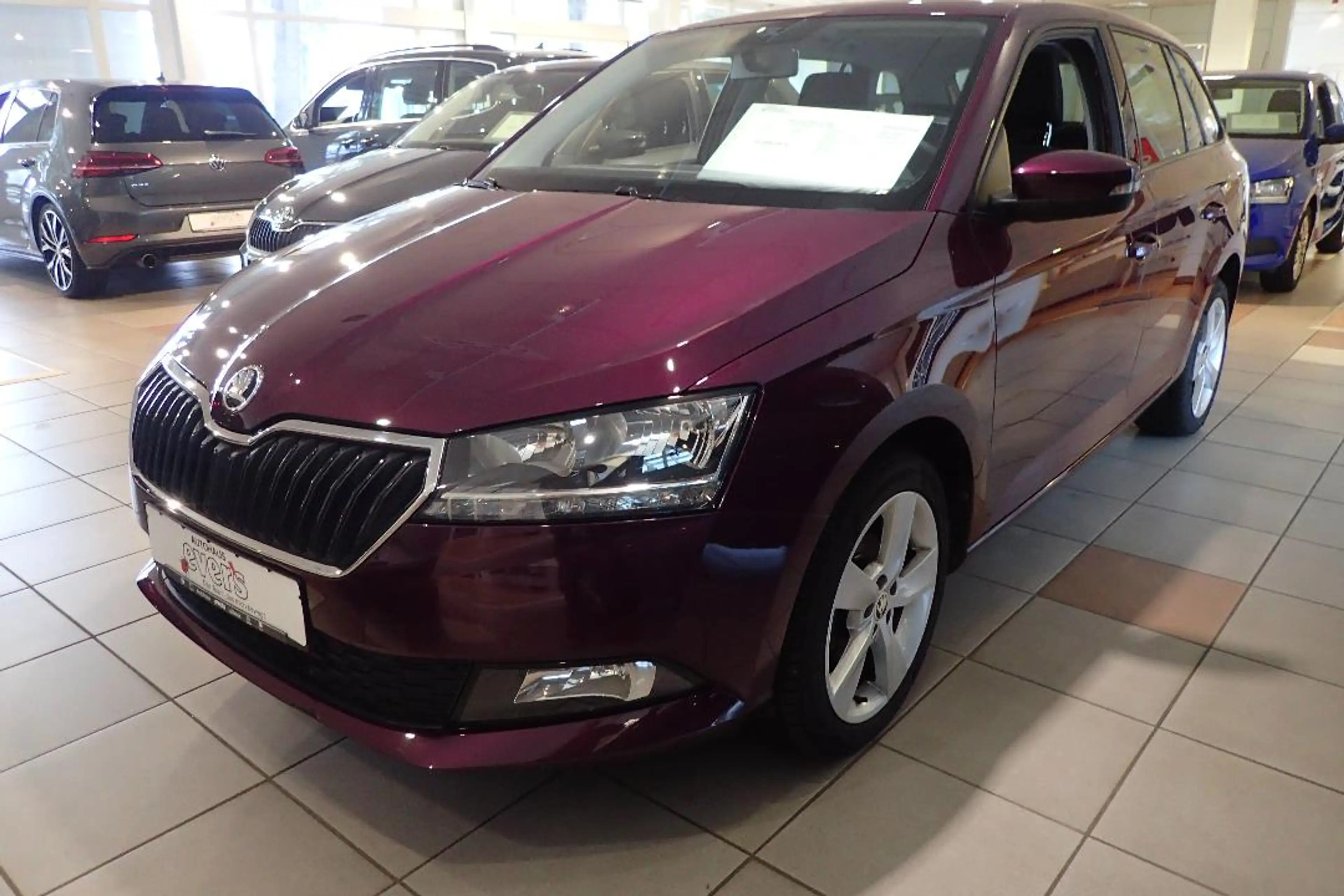Skoda Fabia Cool Plus TSI KLIMA SITZHEIZUNG AHK PDC ALU