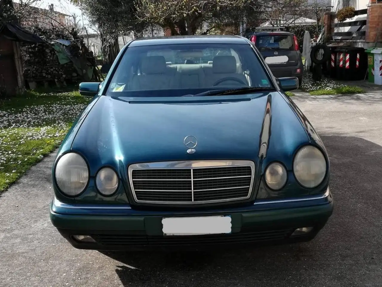 Mercedes-Benz E 200 Elegance, foto 6