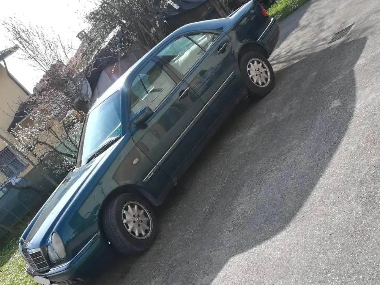 Mercedes-Benz E 200 Elegance, foto 3