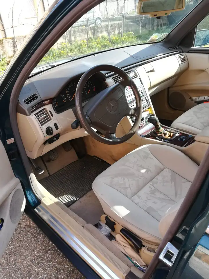 Mercedes-Benz E 200 Elegance, foto 8