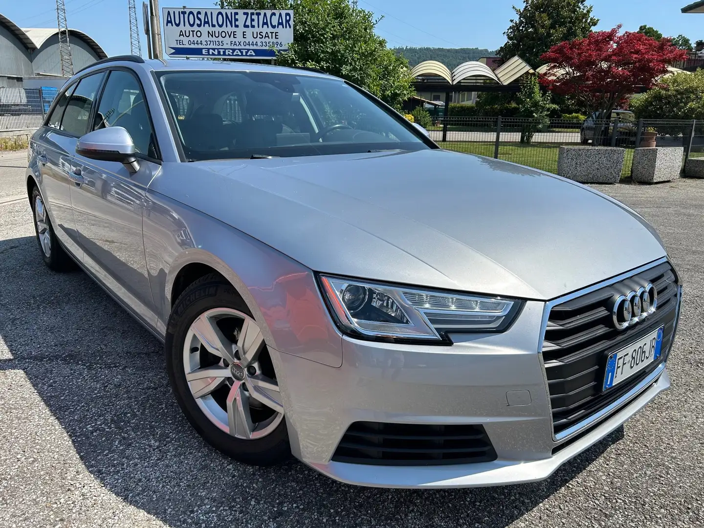 Audi A4 A4 Avant 2.0 tdi ultra Business 150cv s-tronic Argent - 1