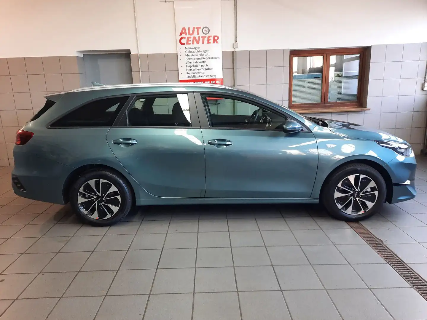 Kia Ceed SW / cee'd SW 1.5 T-GDI Sportswagon Zelená - 2
