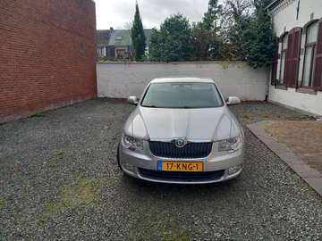 Superb 1.8 TSI Ambition