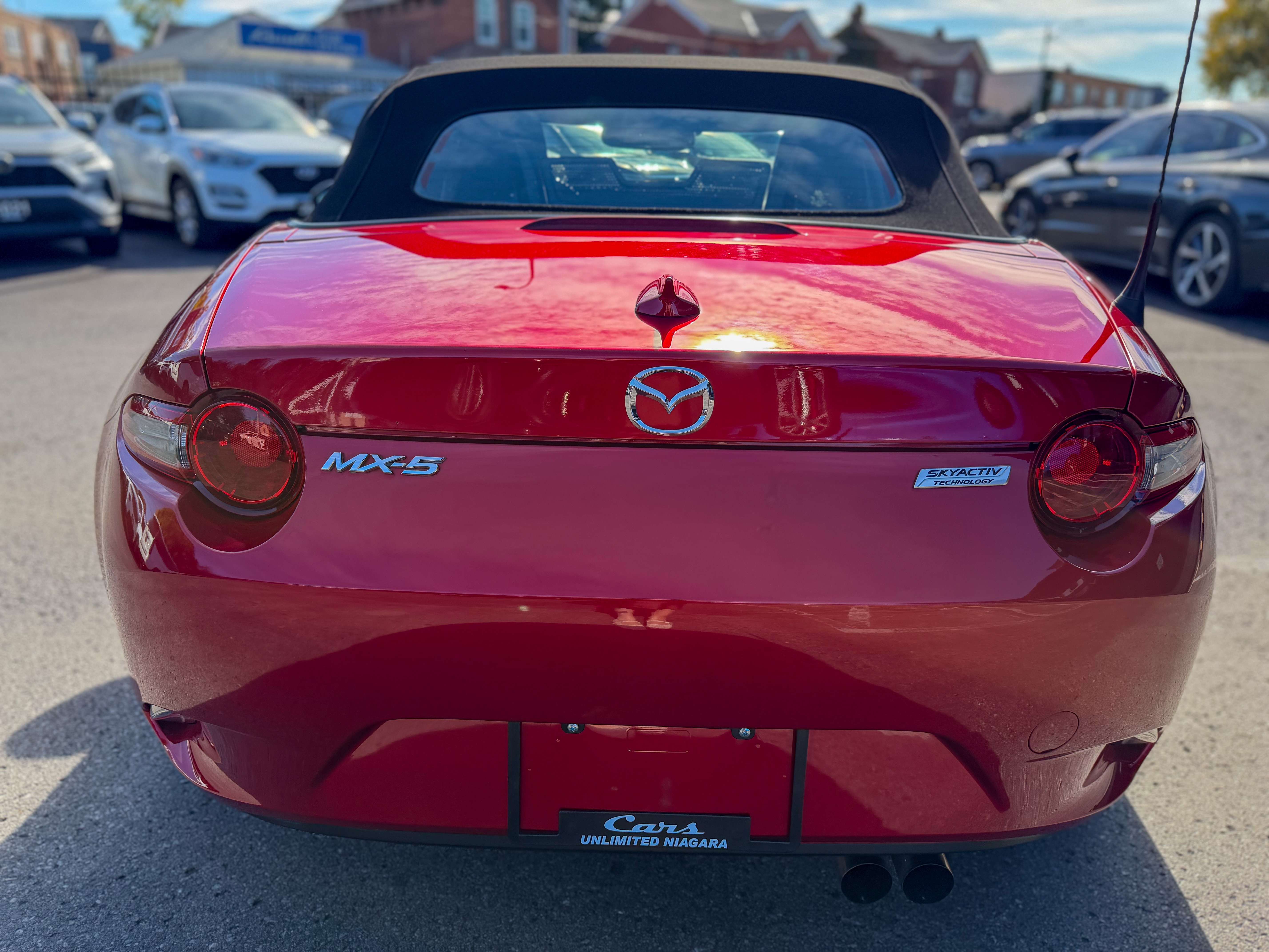 2016 Mazda MX-5 Miata Roadster