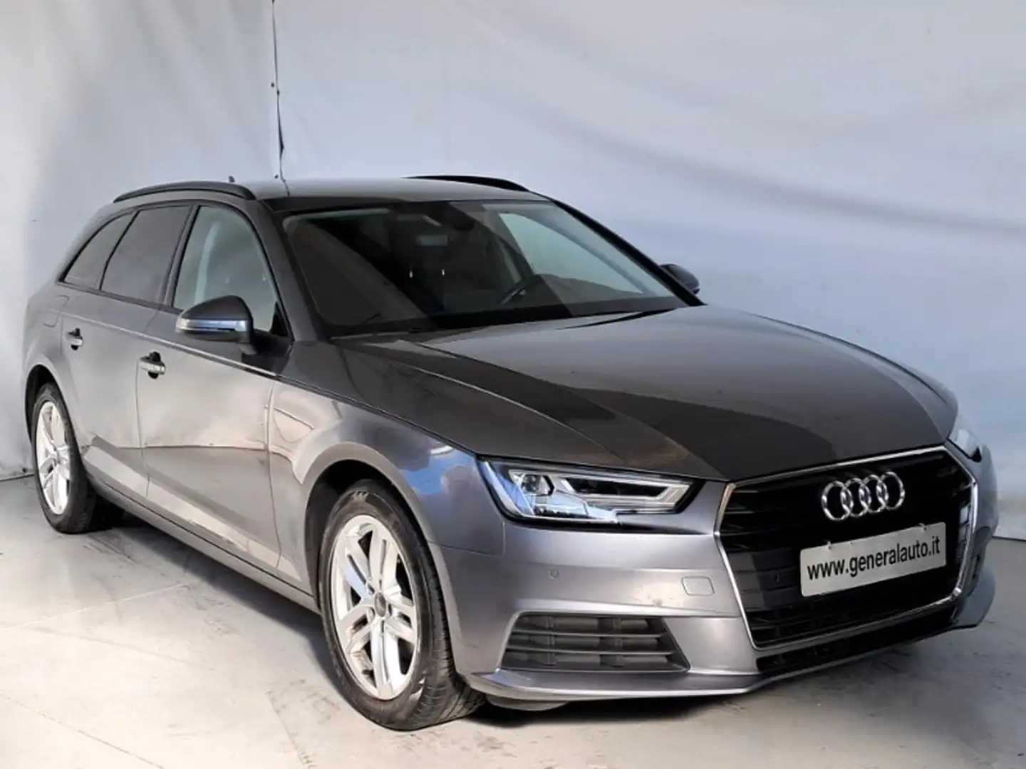 Audi A4 Avant 30 TDI S tronic Business Gris - 2