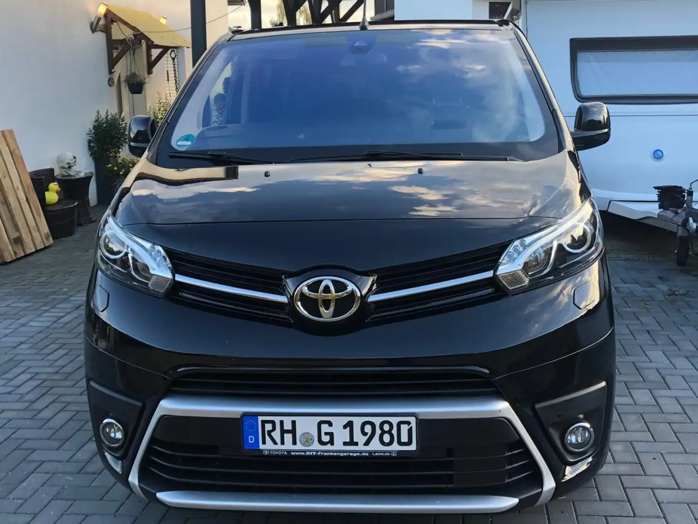 Toyota Verso Verso 2.2 D-4D Automatik 5-Sitzer Executive Schwarz - 2