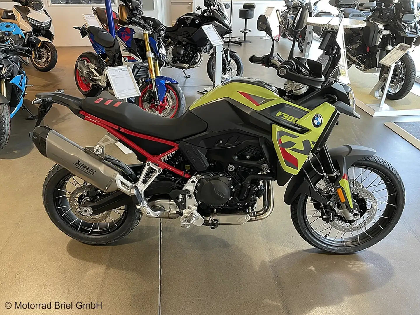 BMW F 900 GS - 1
