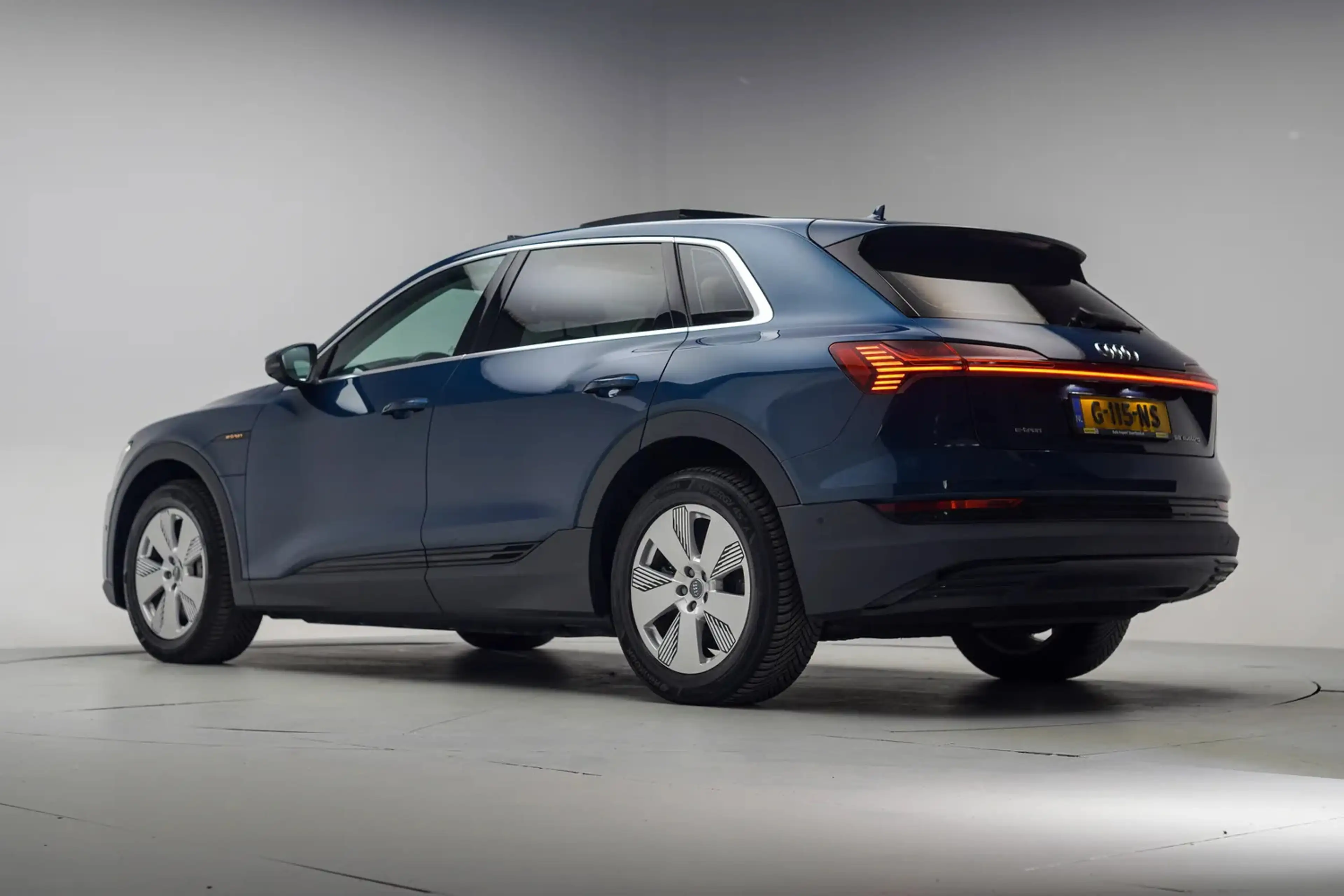 Audi e-tron 55 quattro 95 kWh [ Panorama Luchtvering Leder Sto — photo 3