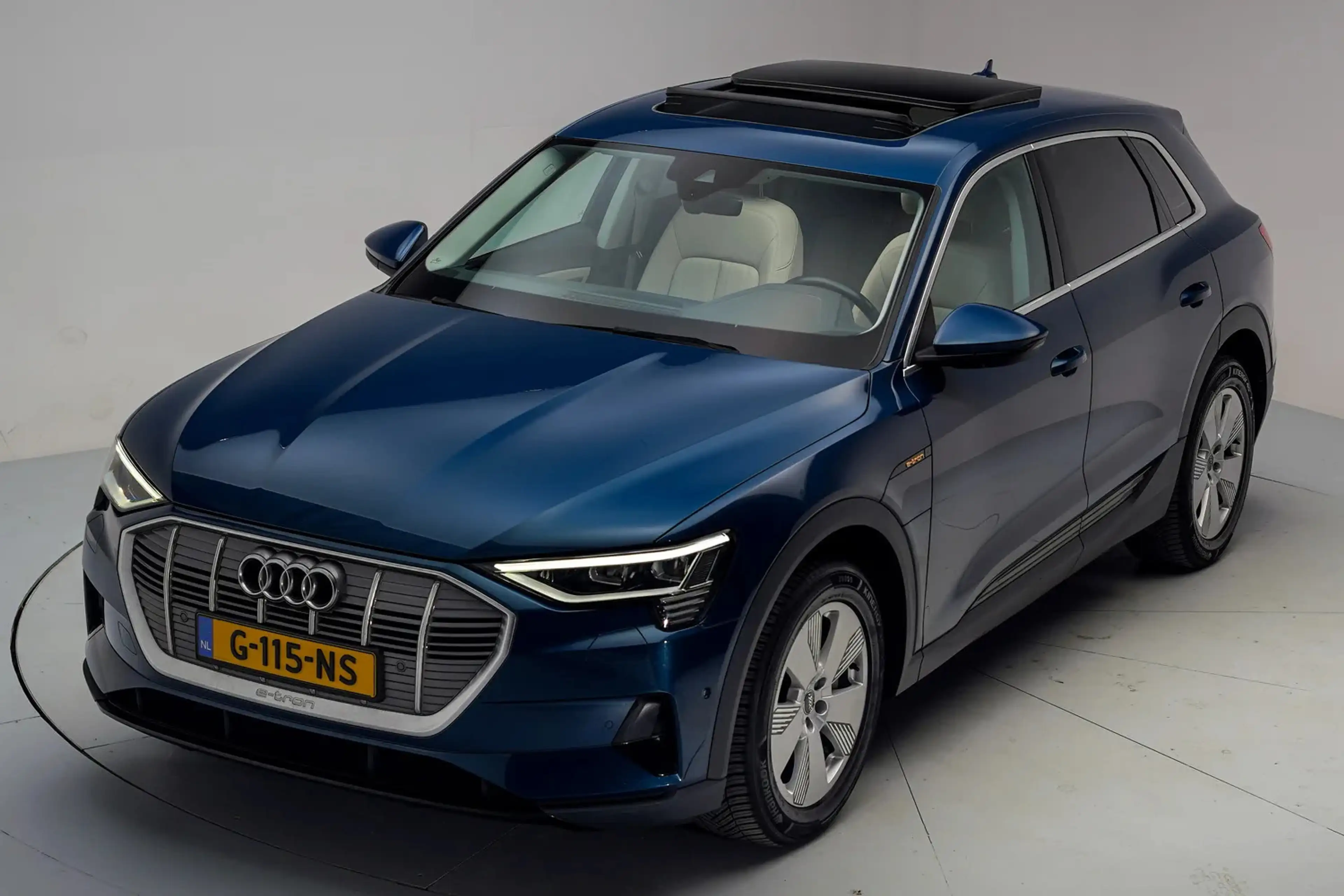 Audi e-tron 55 quattro 95 kWh [ Panorama Luchtvering Leder Sto — photo 14