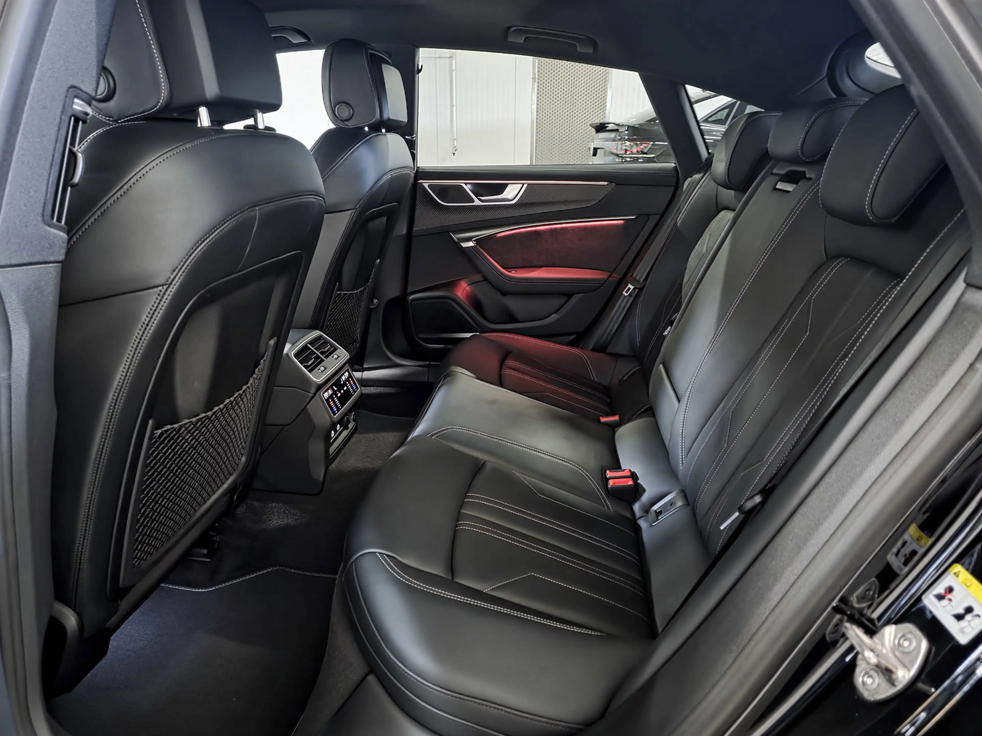 Audi A7 50 TFSIe quattro — photo 12