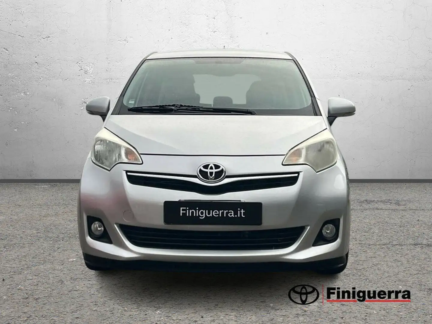 Toyota Verso-S Verso-S 1.4D MT Style Grigio - 2