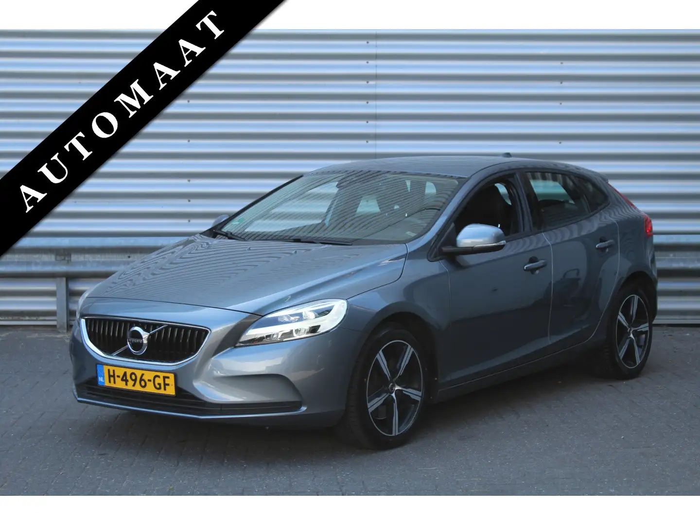 Volvo V40 1.5 T2 123pk Momentum Automaat Clima Cruise Navi C Grijs - 1