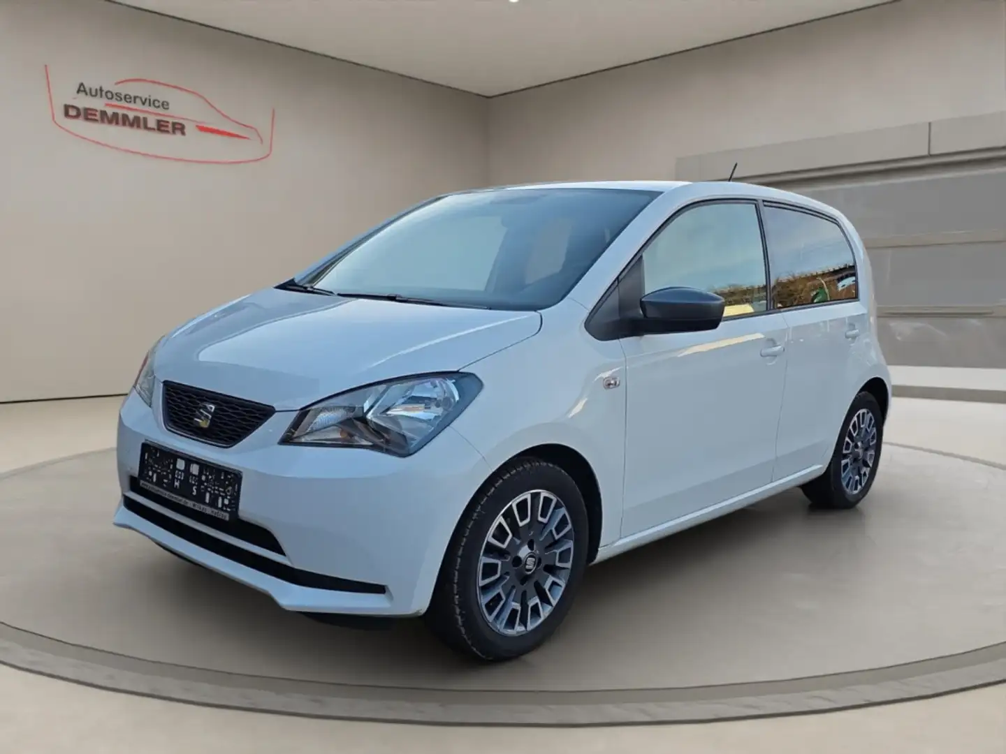 SEAT Mii Chic, Klima,Tempomat,PDC,  Berganfahrassistent Weiß - 1