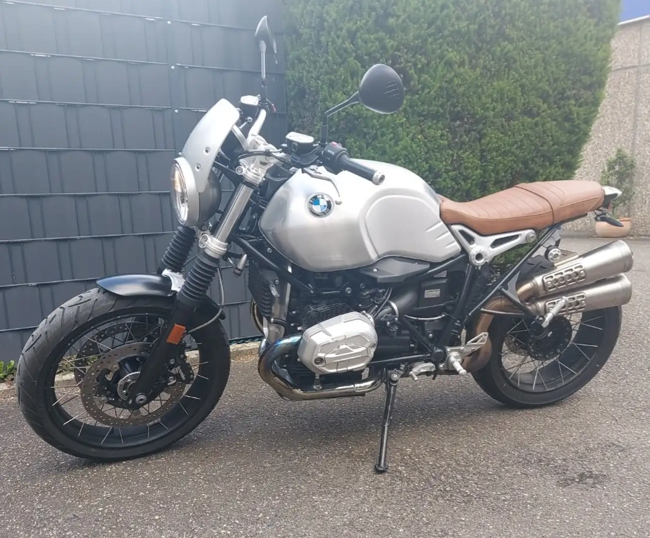 BMW R nineT Scrambler Ezüst - 2