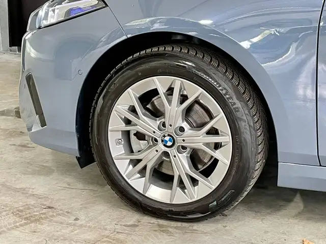 BMW 1 Series view 8