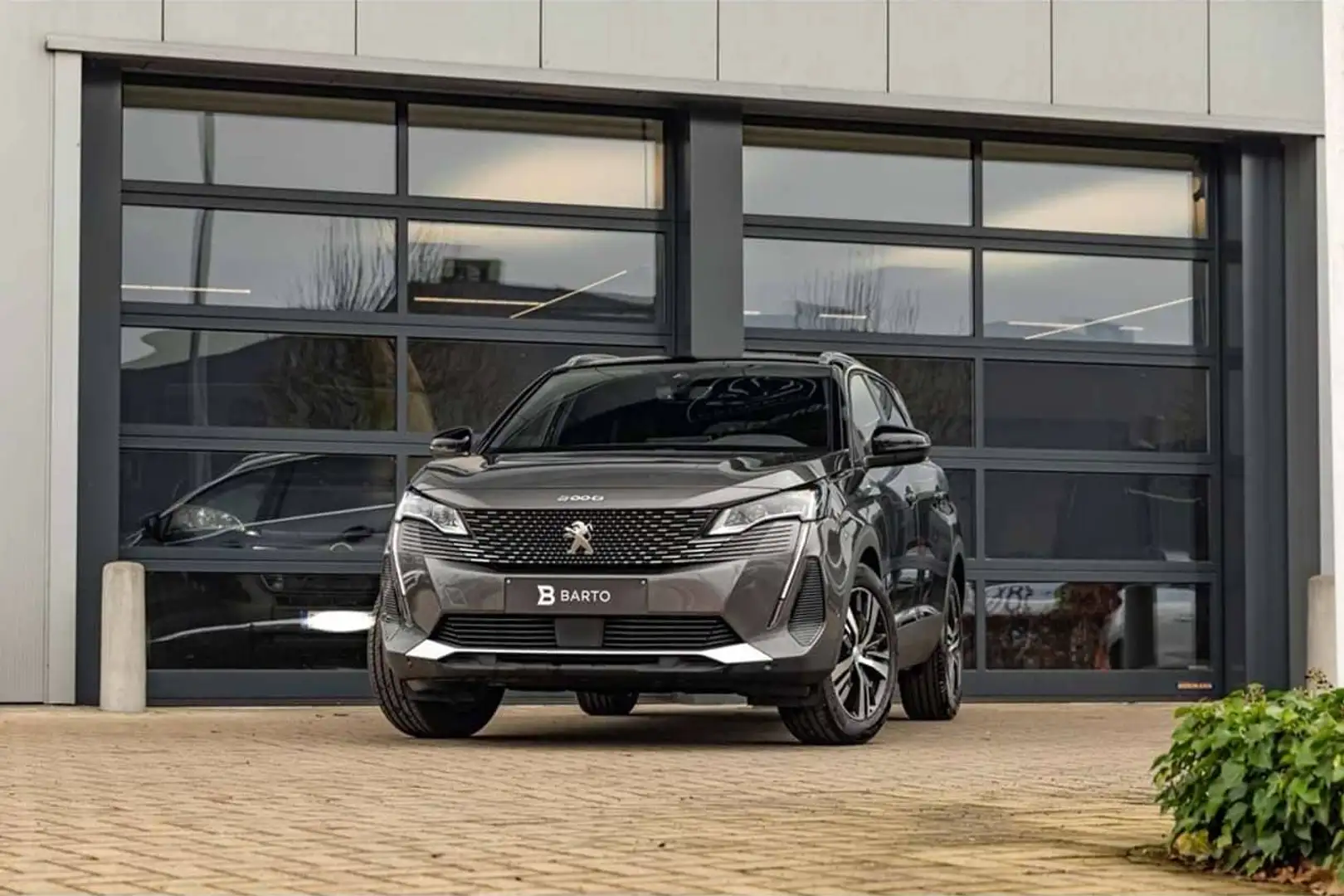 Peugeot 5008 GT | Automaat 130pk | 7-zit | Zetelverw. | Elek... Сірий - 1