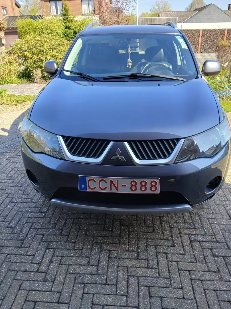 Mitsubishi Outlander Outlander 2.0 DI-D 4WD Inform Gris - 2