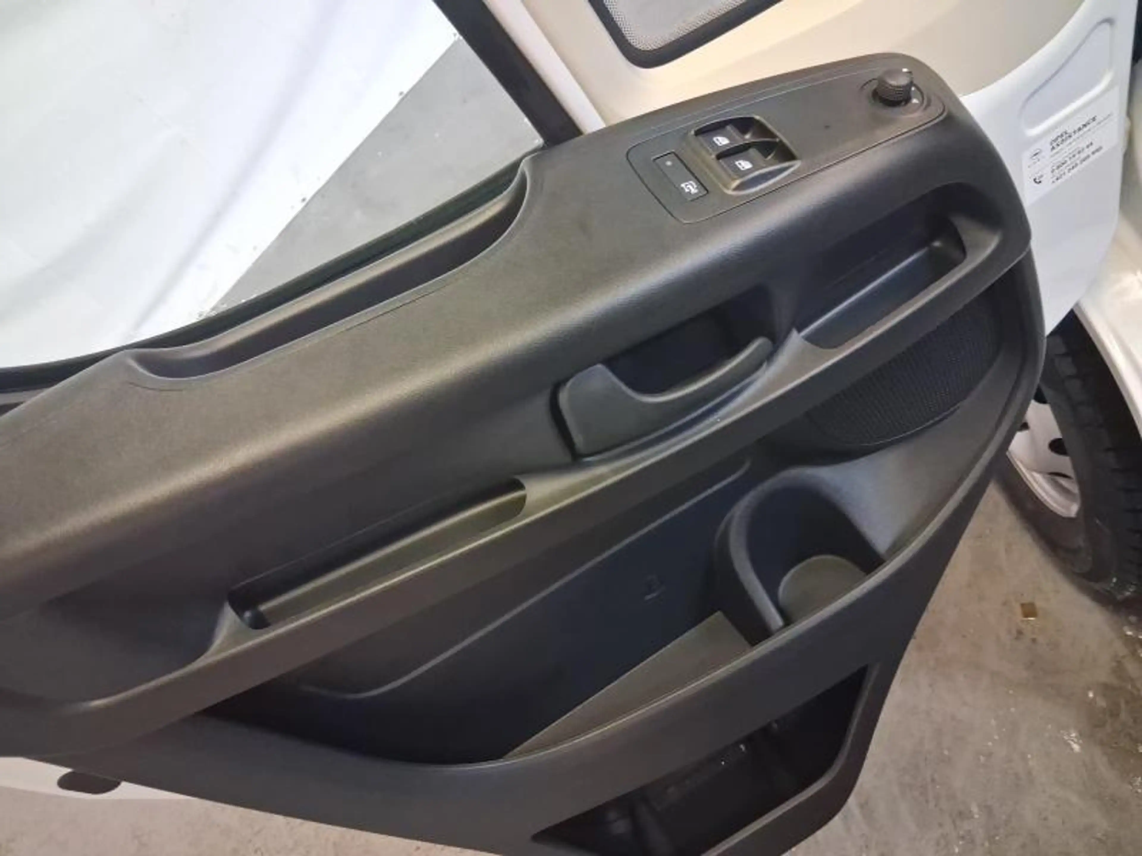 Opel Movano L3H2 — photo 9