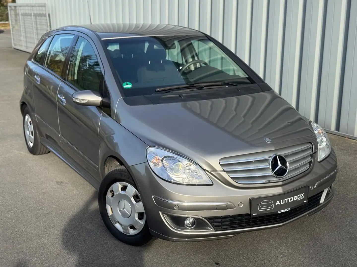Mercedes-Benz B 170 *AUT*KLIMA*SHZ* Grau - 1