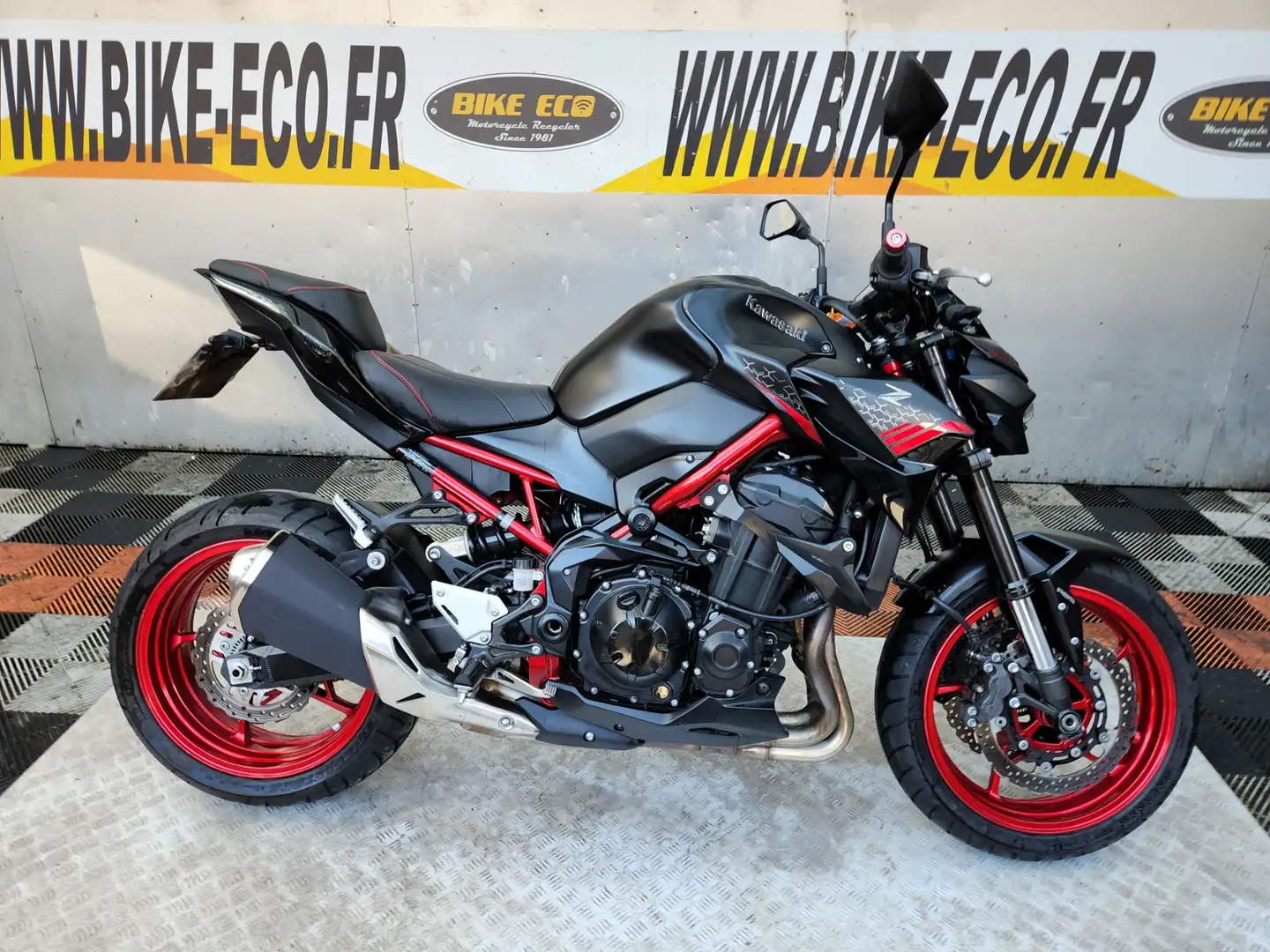 Kawasaki Z 900 Negru - 1