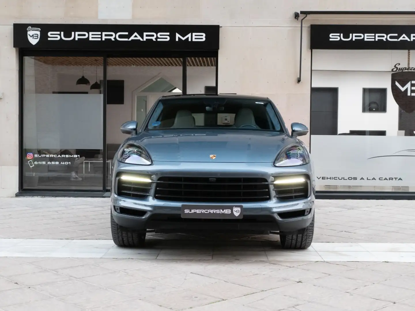 Porsche Cayenne E-Hybrid Coupé Aut. Gris - 2