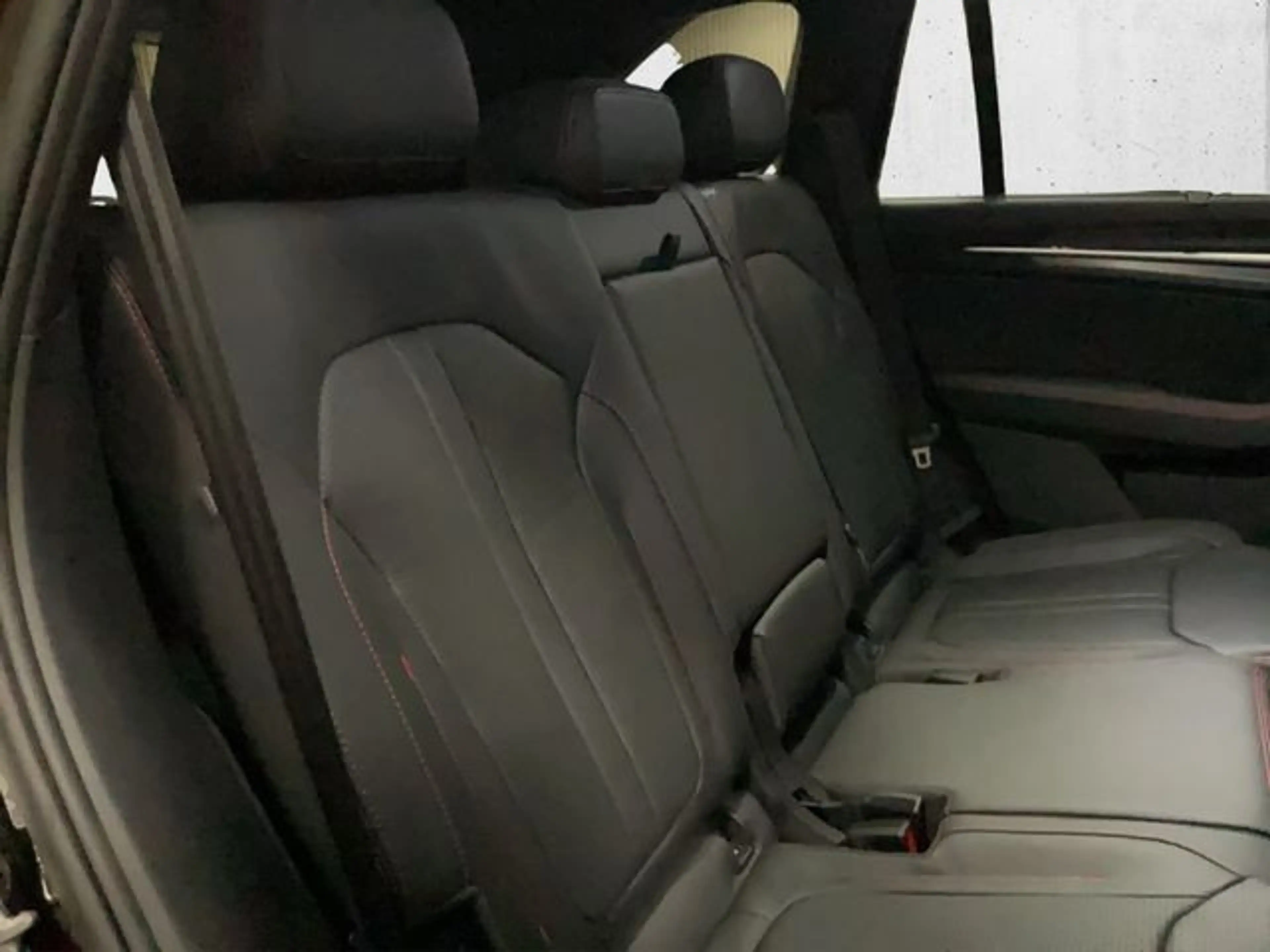 Skoda Kodiaq 2.0 TSI RS 4x4 HUD NAVI AHK 360° PANO — photo 11